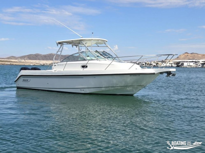 2005 Boston Whaler 275 Conquest