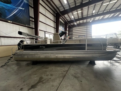 2011 Harris 230 SOLSTICE