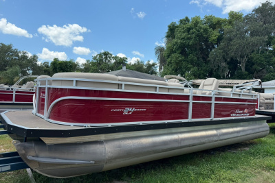 2025 Sun Tracker Party Barge 24 DLX