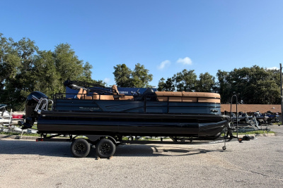 2027 Ranger 220FC