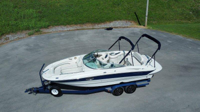 2003 Crownline 230 BR