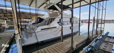1999 Carver 380 Santego