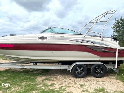 2004 Sea Ray 240 SD