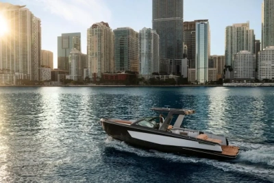2025 Aviara AV32