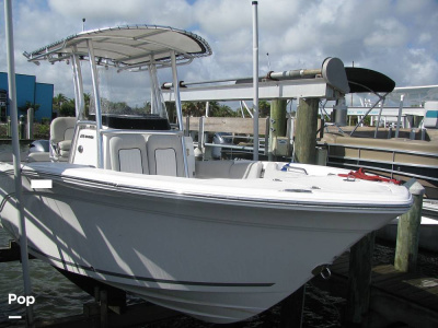 2024 Sea Fox Commander 228