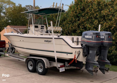 2000 Pursuit 2470CC