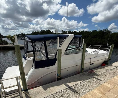 2006 Rinker 320 Express Cruiser