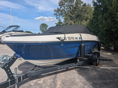 2023 Bayliner VR4 Bowrider