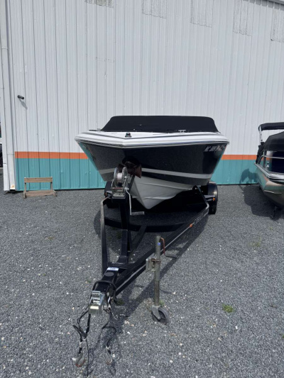 2001 Cobalt 226