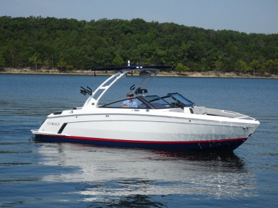 2027 Cobalt R8 Surf
