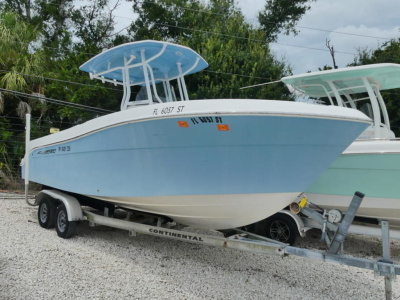 2021 Aquasport 2300 Center Console