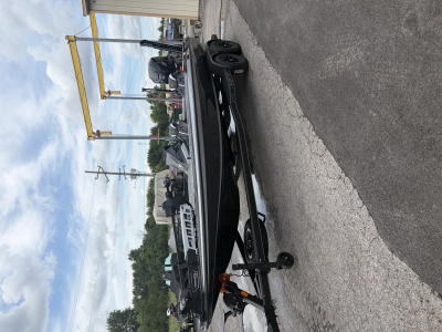 2027 Skeeter ZXE21