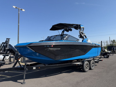 2021 Nautique Paragon
