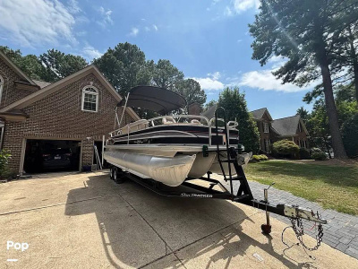 2015 Sun Tracker 24 DXL fishing barge XP3