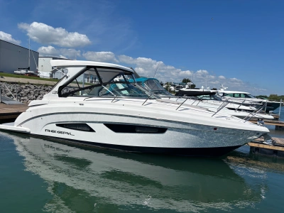 2024 Regal 33 EXPRESS