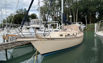 1994 Island Packet 32