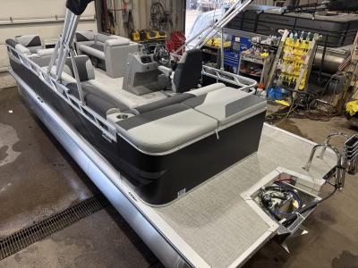 2027 Tahoe Sport 2380 Cruise & Honda 4-Stroke EFI