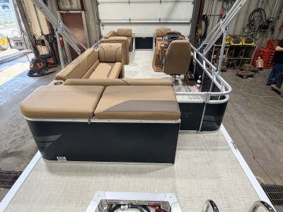 2027 Tahoe Sport 2180 Cruise & Honda 4-Stroke EFI