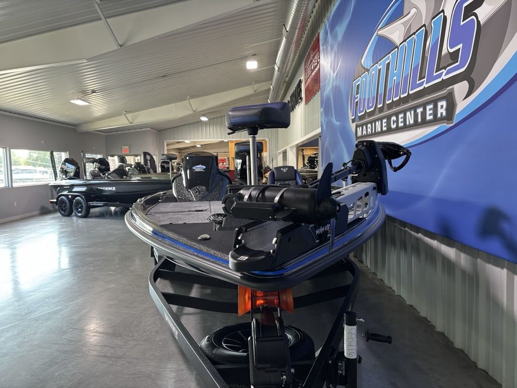 Phoenix 720 ZXL - Morganton, NC 28680 - ID 637141