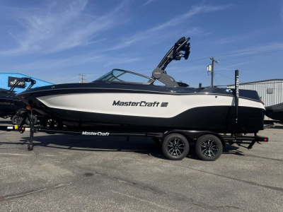 2027 Mastercraft XT23