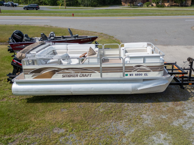 1997 Smoker Craft Dolphin Series