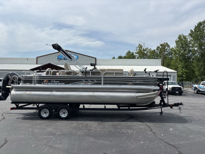 2023 Sun Tracker Fishin' Barge® 22 XP3