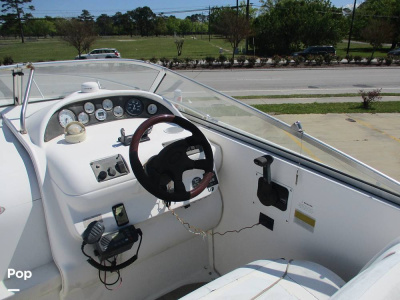 2002 Larson 254 Cabrio