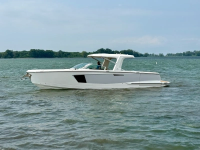 2024 Aviara AV40