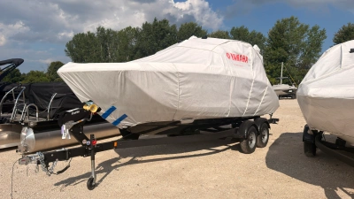 2026 Yamaha AR220