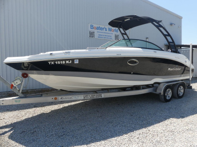 2021 Nautic Star 243 DC