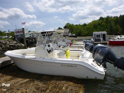 2022 Cobia 237 CC