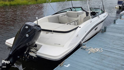 2022 Sea Ray SPX 230 OB