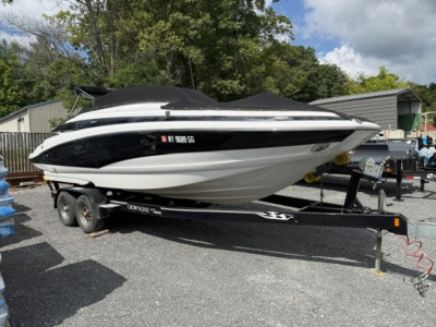 2012 Crownline E4 24ft 260hp Bravo III & Trailer