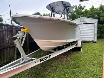 2024 Sea Hunt Ultra 229