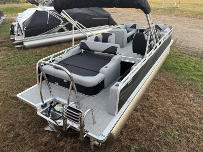 2027 Tahoe Sport 2180 Swingback VRB & Honda 4-Stroke EFI
