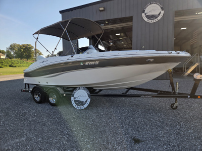 2013 Hurricane 203 Sundeck Sport OB