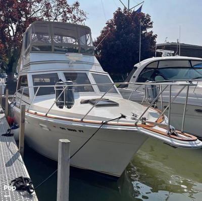 1985 Egg Harbor 33 Sedan Cruiser