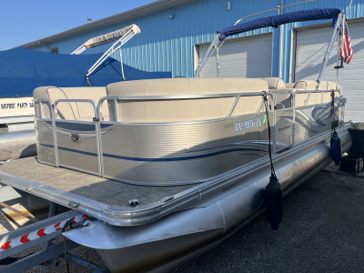 2018 Qwest LS 820 LANAI