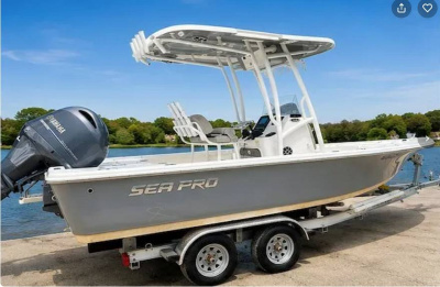 2021 Sea Pro Bay Series 208