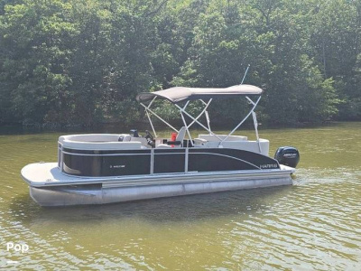 2025 Harris 230 Breeze