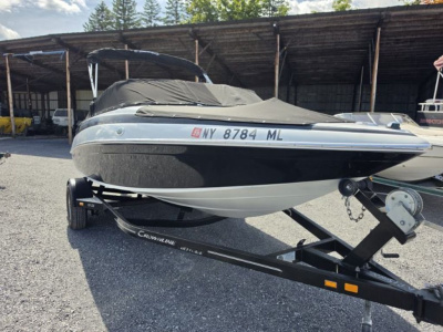 2016 Crownline 18 SS V-6 Bowrider & Trailer