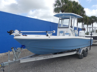 2026 Robalo 246 Cayman