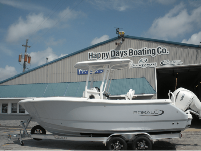 2026 Robalo R230 Center Console