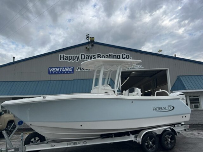 2027 Robalo 232 Explorer