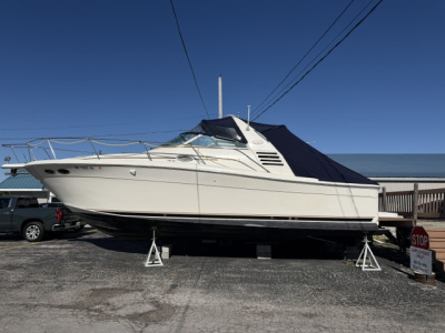 1999 Sea Ray 330 Express Cruiser
