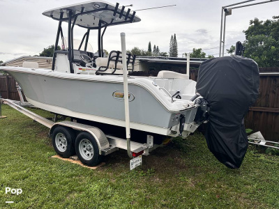 2024 Sea Hunt Ultra 229