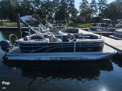 2021 Bennington 22SLX