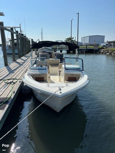 2024 Cobia 220 DC
