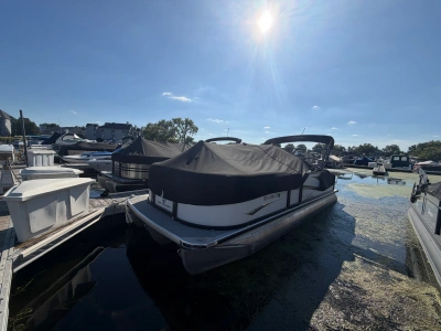 2023 Premier 230 SOLARIS RF