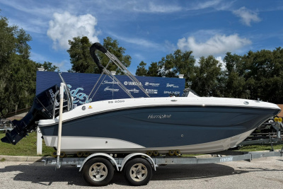 2027 Hurricane SunDeck Sport 2050 OB
